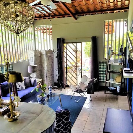 Casa Sophia 3 Listings Apartment 1 Or Apartment 2 Separately Or Apt 1 And 2 Together All With Fo Internet Guapiles Luaran gambar