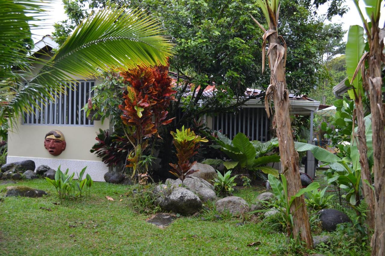 Casa Sophia 3 Listings Apartment 1 Or Apartment 2 Separately Or Apt 1 And 2 Together All With Fo Internet Guapiles Luaran gambar