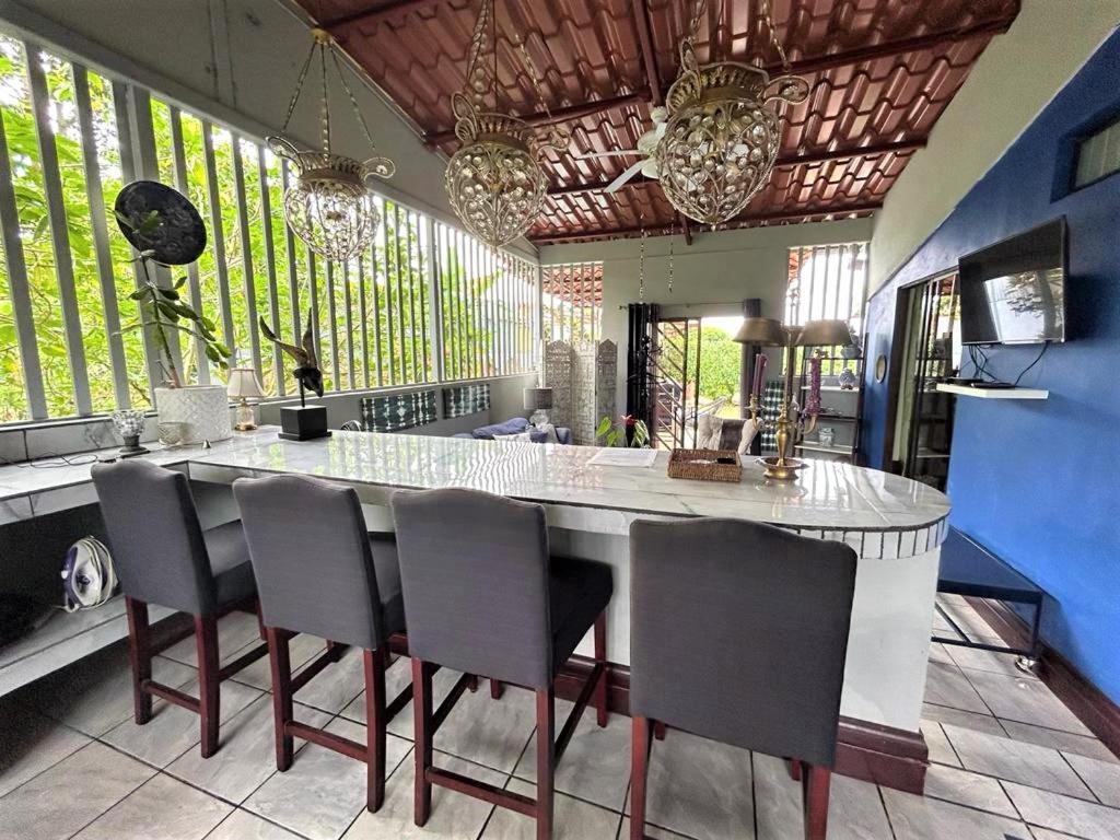 Casa Sophia 3 Listings Apartment 1 Or Apartment 2 Separately Or Apt 1 And 2 Together All With Fo Internet Guapiles Luaran gambar
