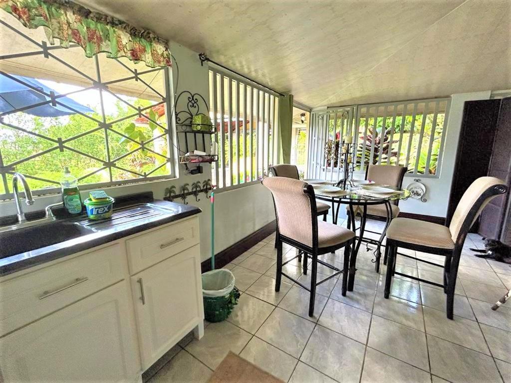 Casa Sophia 3 Listings Apartment 1 Or Apartment 2 Separately Or Apt 1 And 2 Together All With Fo Internet Guapiles Luaran gambar
