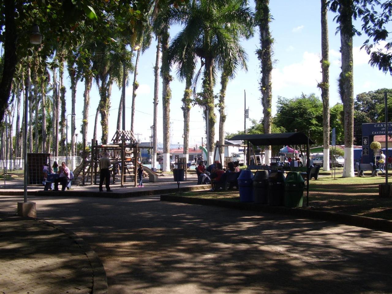 Casa Sophia 3 Listings Apartment 1 Or Apartment 2 Separately Or Apt 1 And 2 Together All With Fo Internet Guapiles Luaran gambar